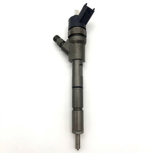 Inyector de Combustible 6271-11-3100 0445110307 Para Motores Diésel Uso Universal - Product Image 1