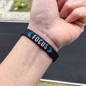 Pulsera de Silicona Personalizable de Alta Calidad a Bajo Precio, Brazalete de Goma Inspirador con Mensaje de Éxito y Logro, Promocional - Product Image 3