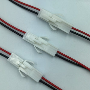 定制红黑两色 PVC 线束，带白色塑料锁定连接器和镀锡线端，用于制冷电源连接 - Product Image 4