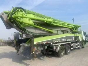 Camión Bomba de Concreto Zoomlion de 62m, 60, 58, 56, 50, 48m, Marca Líder en China, con 4 Ejes Benz, en Venta en Shanghái - Product Image 2