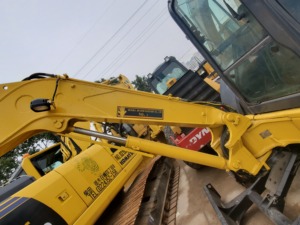 Komatsu — mini pelle à chenilles d'occasion PC55MR2, petit excavateur manuel, 5 tonnes, avec lame, bon marché, vente - Product Image 4