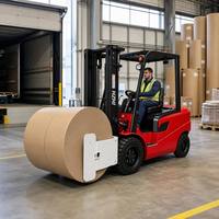 Chariot élévateur d'intérieur silencieux et écologique avec pince à rouleaux, pneus en polyuréthane respectueux du sol, adapté aux ateliers d'emballage de papier