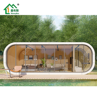 Maison-conteneur de style moderne au design nouveau, maison en bois, cabane en bois, capsule pour entrepôt, atelier