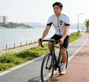 Maillot de Ciclismo Unisex de Manga Corta con Contraste de Color, Transpirable y de Secado Rápido, con Bolsillos Traseros para Ciclismo en Carretera - Product Image 1