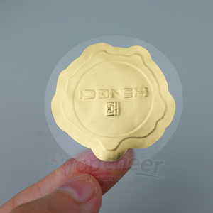 Cá Nhân Tùy Chỉnh Tự Dính Bạc Vàng Lá Dập Nổi Logo Nhãn Sticker Cuộn Cho Đám Cưới Giấy Mời Giấy Chứng Nhận Niêm Phong - Product Image 4