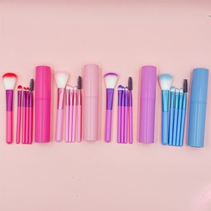 Juego de 5 <span class=keywords><strong>Brochas</strong></span> de Maquillaje Multifuncionales <span class=keywords><strong>para</strong></span> Rostro en Estuche de Almacenamiento con Cabezales Ovalados, Estuche Compacto <span class=keywords><strong>para</strong></span> Viajes y Campamento - Product Image 2