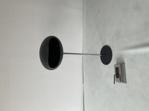 Caminetto Moderno Ovale in Ferro Nero Verniciato a Polvere per Arredamento Interno - Product Image 1
