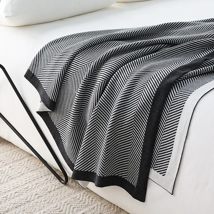 Coperta decorativa a spina di pesce leggera morbida accogliente per il letto o il divano coperte da esterno