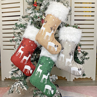 Sacs cadeaux de Noël en forme de chaussettes, décorations de Noël imprimées rennes, sacs cadeaux, ornements de bonbons, décorations suspendues