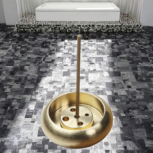 Porta <span class=keywords><strong>incienso</strong></span> mini de latón dorado de 2.7*1cm con base, múltiples orificios, lindo difusor aromático y para varillas de <span class=keywords><strong>incienso</strong></span>. - Product Image 3