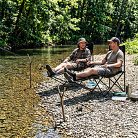 Chaise de camping robuste pliable et réglable à dossier haut en maille Poly 1680D avec porte-gobelet, cadre en acier, capacité de charge 150 kg, idéale pour la randonnée, les pique-niques et la pêche en extérieur