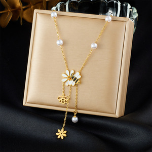 Cartoon Bee Flower Pearl Pendant Tassel Chain Necklace Fashion Jewelry Gift For Women Zinc Alloy N3547 - Product Image 1