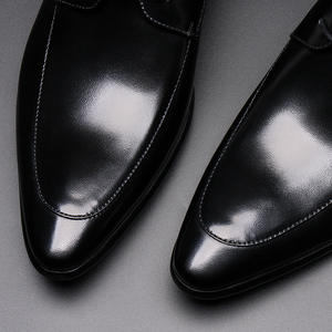 Chaussures en cuir faites à la main Automne/Hiver 2025 - Chaussures en cuir italiennes pour hommes - Bottines rétro imperméables de haute qualité - Product Image 5