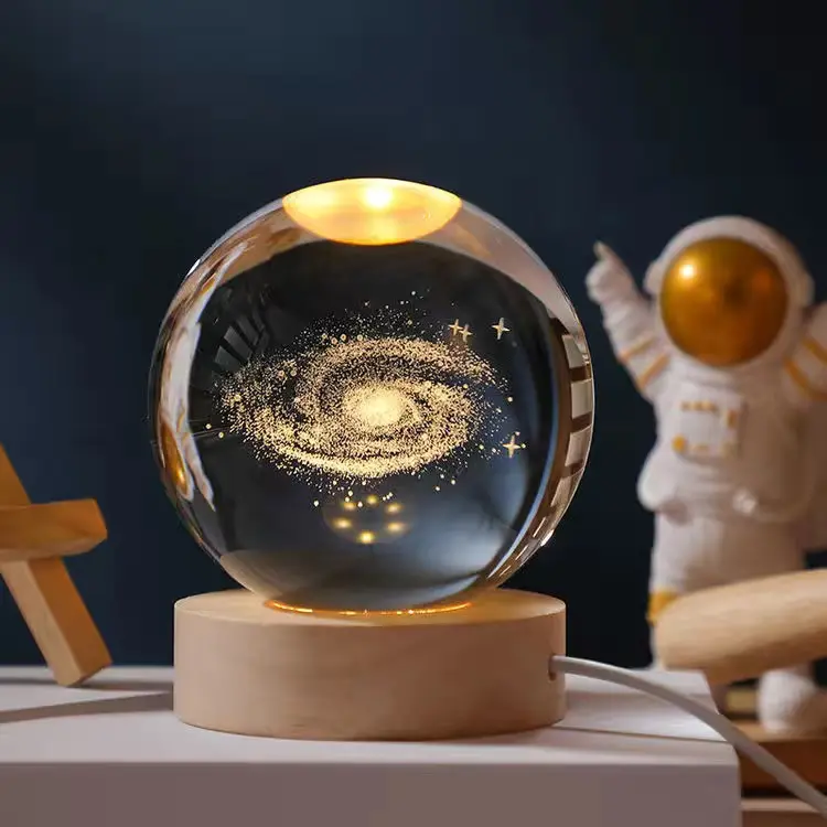 3D Galaxy Gegraveerd Laser Crystal Ball Met Led Verlichting Houten Basis