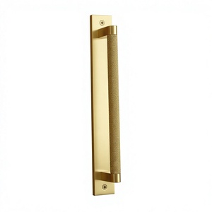 Poignée de porte moderne de luxe Doorshine de 12 pouces en laiton massif moleté avec plaque de fixation pour armoires et placards - Product Image 1