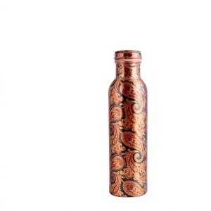 Bouteille d'eau en cuivre antique de style français, impression personnalisée, bouteille la plus vendue pour les accessoires de boisson quotidienne, certifiée ayurvédique - Product Image 1