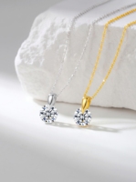 Collier romantique certifié en argent sterling 925 avec pendentif en forme de cœur en moissanite et zircon, idéal pour les commandes en gros directes usine, souvenir