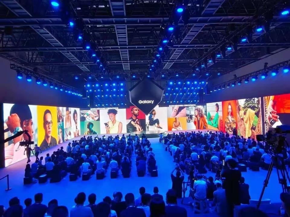 P3.9 Outdoor Full Color LED Display 500*500mm Die Casting Aluminum Panel LED Video Wall