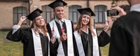 Toge et étole de remise de diplôme universitaire pour adulte, ensemble noir mat avec toque et étole à pompon