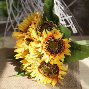 O-X0096 Vente <span class=keywords><strong>en</strong></span> gros d'usine, prix bas, fleurs artificielles de tournesol jaunes et oranges, bouquets de fleurs de tournesol artificielles pour la décoration de la maison - Product Image 1