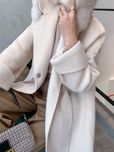 <span class=keywords><strong>Manteau</strong></span> <span class=keywords><strong>blanc</strong></span> <span class=keywords><strong>long</strong></span> à capuche <span class=keywords><strong>avec</strong></span> <span class=keywords><strong>ceinture</strong></span> pour femmes, veste en vraie fourrure de renard, vêtement d'extérieur, vente en gros, - Product Image 3