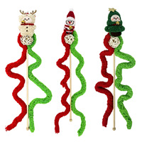 Jouet interactif pour chat de Noël : baguette en rotin naturel avec boule et clochette en métal, peluche