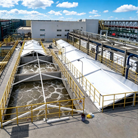 Abri anti-odeur pour réservoir d'égouts, sur mesure en usine, avec membrane tendue en PVDF résistante à la corrosion et cadre galvanisé recouvert de PVC