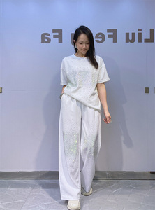 Ensemble deux pièces pour femmes avec strass, t-shirt à manches courtes et col rond, pantalon long à jambes droites, tenue décontractée d'été - Product Image 6