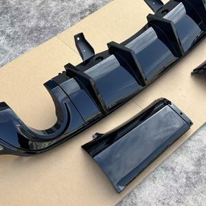 Pour <span class=keywords><strong>Dodge</strong></span> <span class=keywords><strong>Durango</strong></span> 2011-2025 Diffuseur arrière en plastique de haute qualité couleur noir brillant Kit carrosserie modifié - Product Image 6