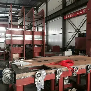 Tire vulcanizing machine /Internal-tire vulcanizer