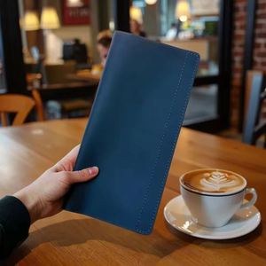 ปกเมนูหนังแท้ A5 สำหรับร้านกาแฟ บาร์ ร้านอาหาร พร้อมลายนูน สมุดบันทึกคำสั่งของพนักงาน พิมพ์ใบเสร็จรับเงิน ของขวัญต้อนรับสุดทันสมัยสำหรับโปรโมชั่น - Product Image 4
