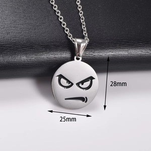 Collar con Colgante de Cara Expresiva Divertida para Mujer y Hombre, de Acero Inoxidable, Estilo Hip Hop, con Dije Redondo de Dibujos Animados, Accesorios de Joyería - Product Image 2