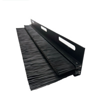 Brosse d'étanchéité pour porte de garage de qualité industrielle Bande d'étanchéité en nylon avec support profilé en aluminium OEM personnalisable