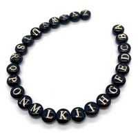 Perles en coquille noire, perles en nacre, perles alphabétiques, perles initiales en majuscules, perles d'espacement pour la fabrication de bijoux ou d'artisanat