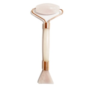 Rodillo de masaje facial al por mayor, masajeador facial de cristal natural con logotipo personalizado con caja, rodillo de cuarzo rosa de alta calidad - Product Image 1