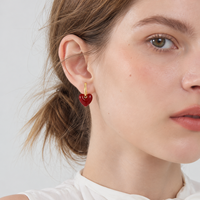 KAVNAR Boucles d'oreilles cœur rouge émail vin laiton doré or 14K vintage