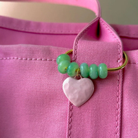 Trendy handgemaakte acryl kralen tasbedel 2026, gepersonaliseerde U-vormige karabijnhaak tas hanger accessoire, schattige fruit tasbedels