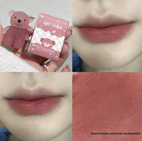 Gloss à lèvres velours mat effet blanchissant longue tenue, couleur intense, forme ours, design populaire