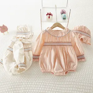 Großhandel Frühling New Fashion Smocked Kinder kleidung, Langarm Baumwolle Baby Mädchen Stram pler Outfit mit Hut Baby Körper