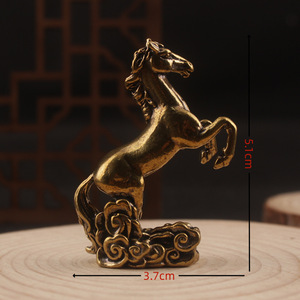 Adorno de caballo de latón, 4,7 cm de alto, 4,2 cm de ancho, decoración de escritorio con simbolismo Feng Shui - Product Image 4
