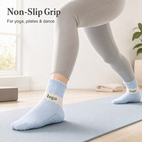 Chaussettes antidérapantes en coton tricoté, 5 couleurs, avec grip antidérapant, pour yoga, pilates, danse, usage domestique, avec revers à volants, logo personnalisé, OEM, vente en gros