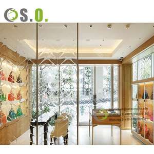 Tienda Boutique Accesorios Soporte de exhibición Bolso Tienda Diseño interior Personalizado Exhibición de metal dorado Bolsas de mesa Tienda - Product Image 4