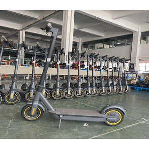 Trottinette électrique durable pour adultes avec moteur sans balais de 500 W, autonomie de 20 à 60 km et frein électronique pour la sécurité - Product Image 4