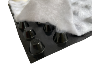 Planche <span class=keywords><strong>de</strong></span> drainage nodulaire avec couche <span class=keywords><strong>de</strong></span> géotextile pour jardins et toits - Product Image 5