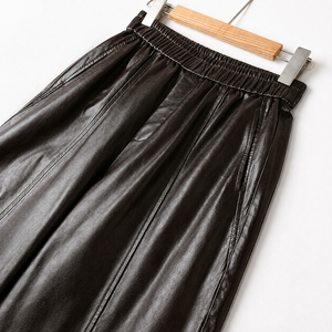 <span class=keywords><strong>Pantaloni</strong></span> Gotici da <span class=keywords><strong>Donna</strong></span> in Vera Pelle di Pecora, Marrone Scuro, Gamba Dritta, Vita Alta Elasticizzata, Chiusura con Cerniera, Lunghezza Intera - Product Image 4