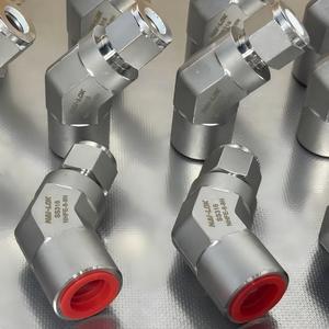 NAI LOK 316 <strong>SS</strong> 45 <strong>Degree</strong> Union Female Elbow 6mm Tube X 1/4 Female NPT Stainless Steel Compression Fitting for Instrumentation - Product Image 1
