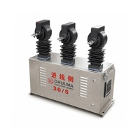 Transformateur combiné d'instrumentation de classe 0.2S pour mesure de sous-station 10kV JLSZY8-10W34-02 200/5A 10000/sqrt3/100/sqrt3/100/3V