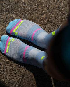 Bán Buôn Biểu Tượng Tùy Chỉnh Độ Ẩm Thoáng Khí Liền Mạch Đan Tập Thể Dục Nhanh Chóng Làm Khô Thể Thao Chạy Marathon Vớ Quần Vợt - Product Image 4