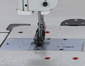 Machine à coudre industrielle pour sacs en cuir, à usage intensif, pour matériaux extrêmement épais - Product Image 5