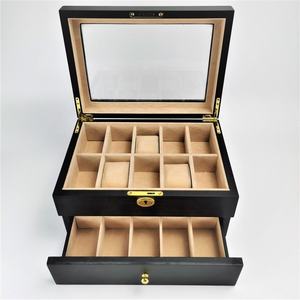 Boîte à montres en bois de luxe personnalisée avec logo et taille sur mesure, 20 pièces, avec coussinets - Product Image 4